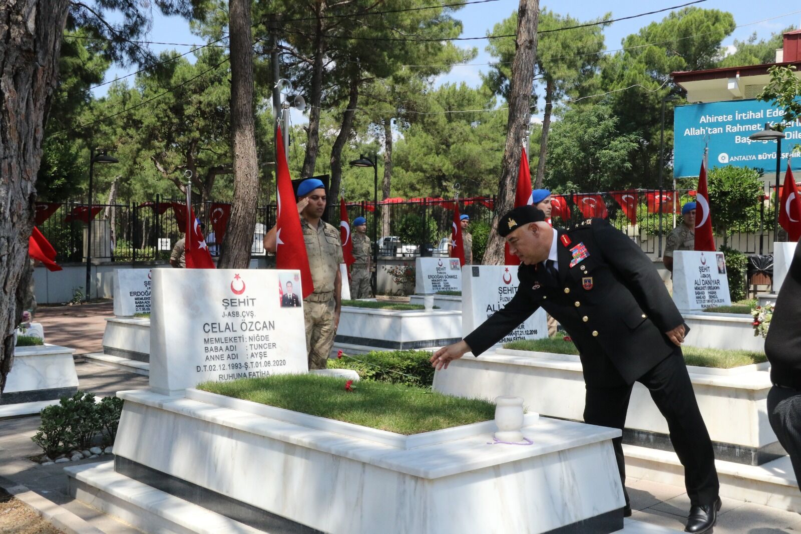 Antalyada Şehitler Anıldı (1)