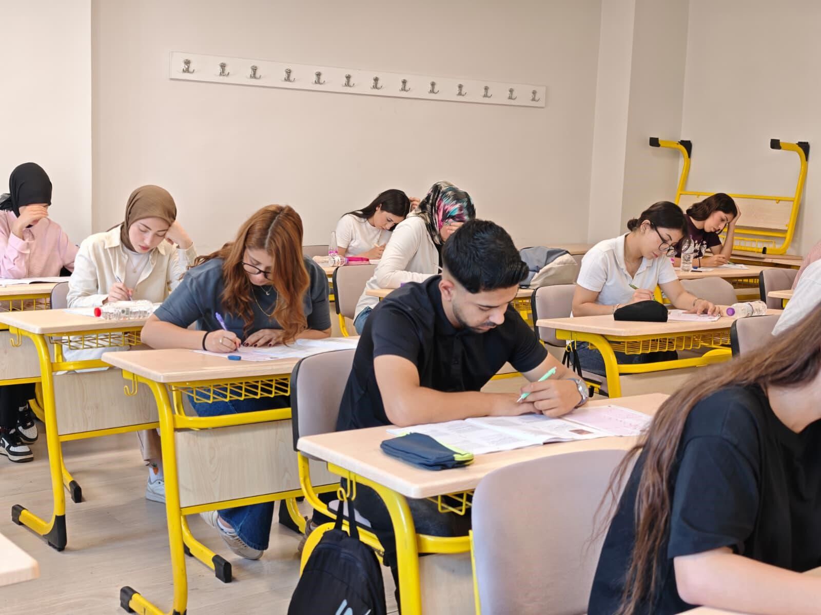 Antalya'da Ücretsiz Yks Hazırlık Kursları Sürüyor (1)