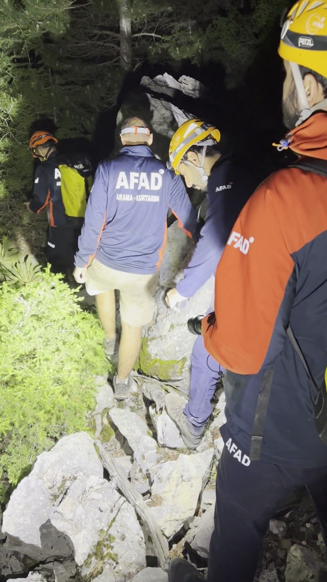 Antalya'da Uçurumdan Kurtarıldı! Afad'dan 8 Saatlik Operasyon (2)