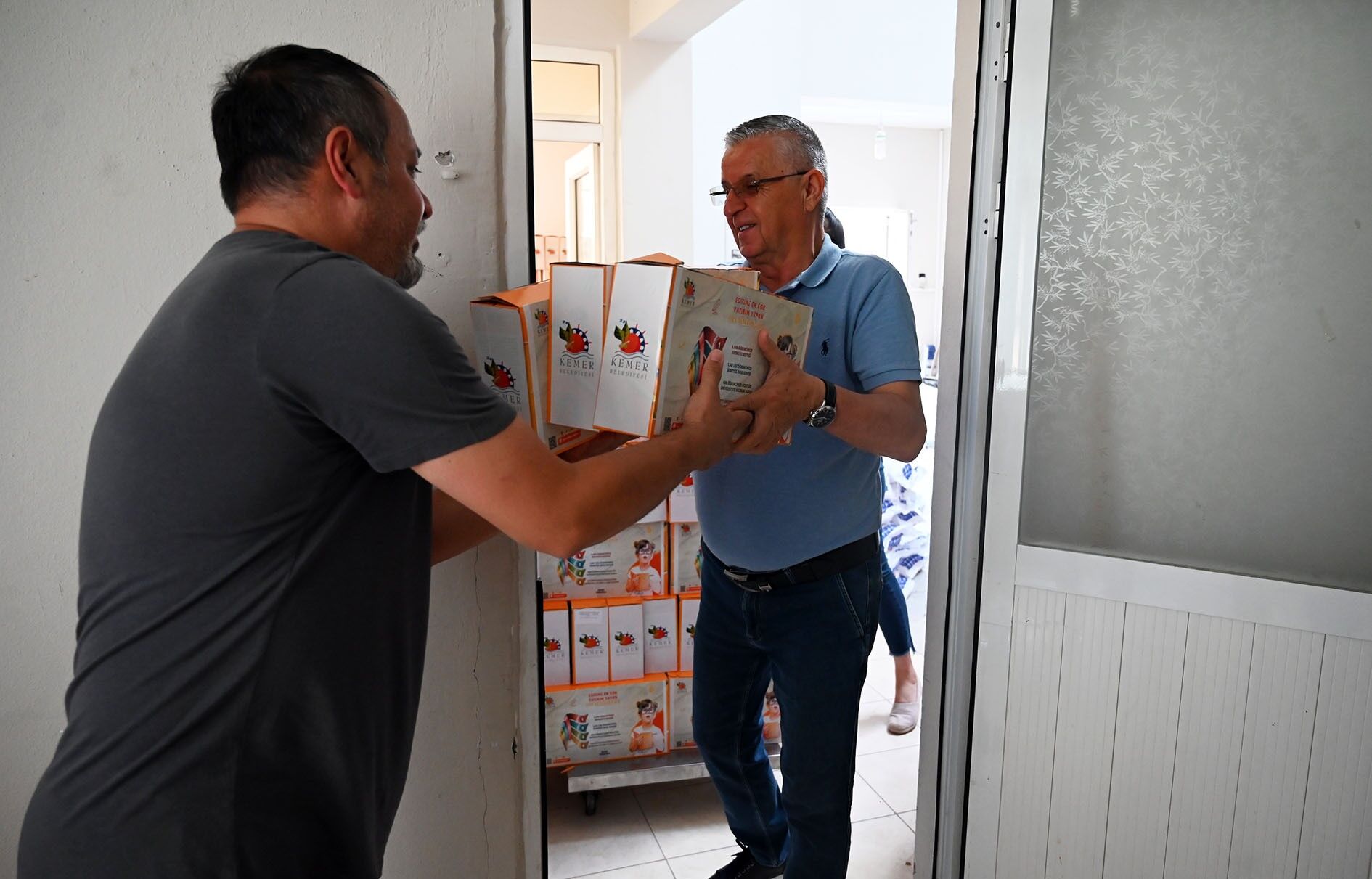 Antalya'nın Kemer Belediyesi’nden Eğitime Destek (2)