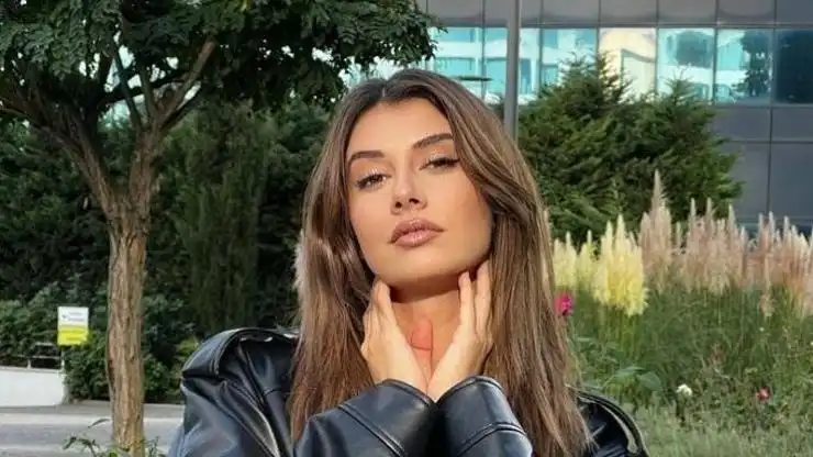 Berfe Sancak Kimdir
