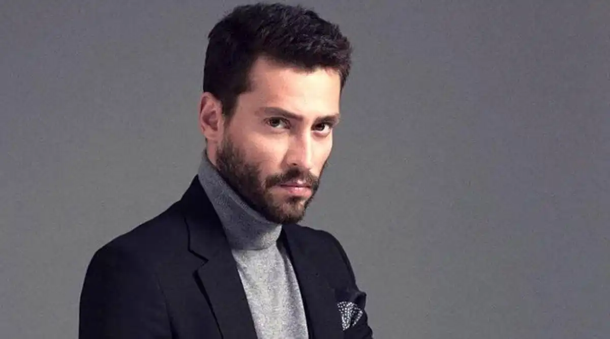 Ekin Koç (3)