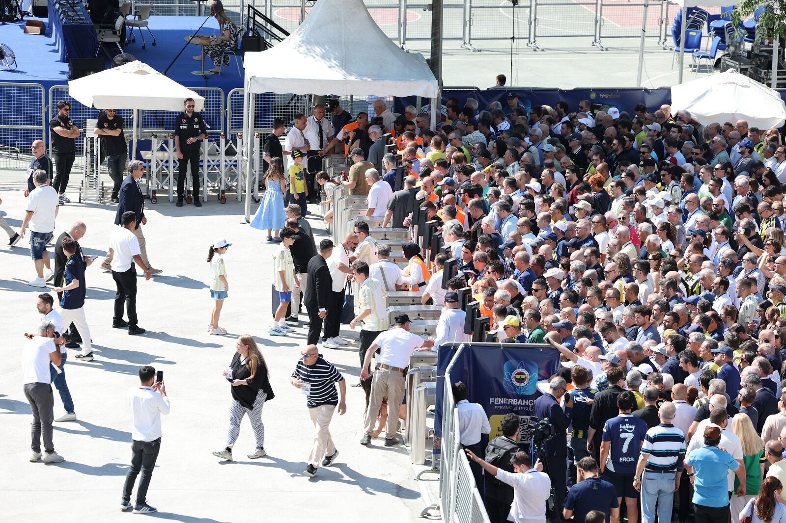 Fenerbahçe Seçim Alanya Delegeleri Oy (3)