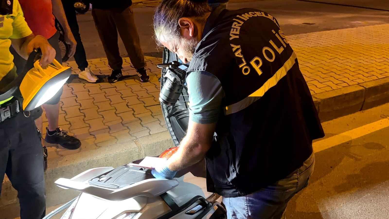 Gazipaşa D 400 Kara Yolunda Kontrolden Çıkan Motosikletin Karıştığı Kazada Sürücü Hayatını Kaybetti (1)-1