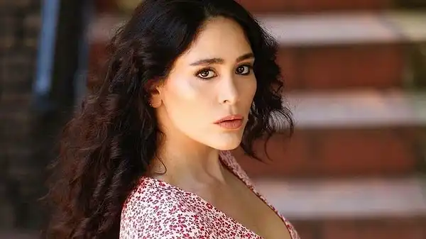 Gizem Tuncer (1)