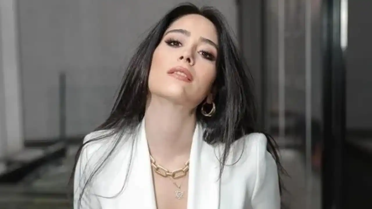 Gizem Tuncer (2)