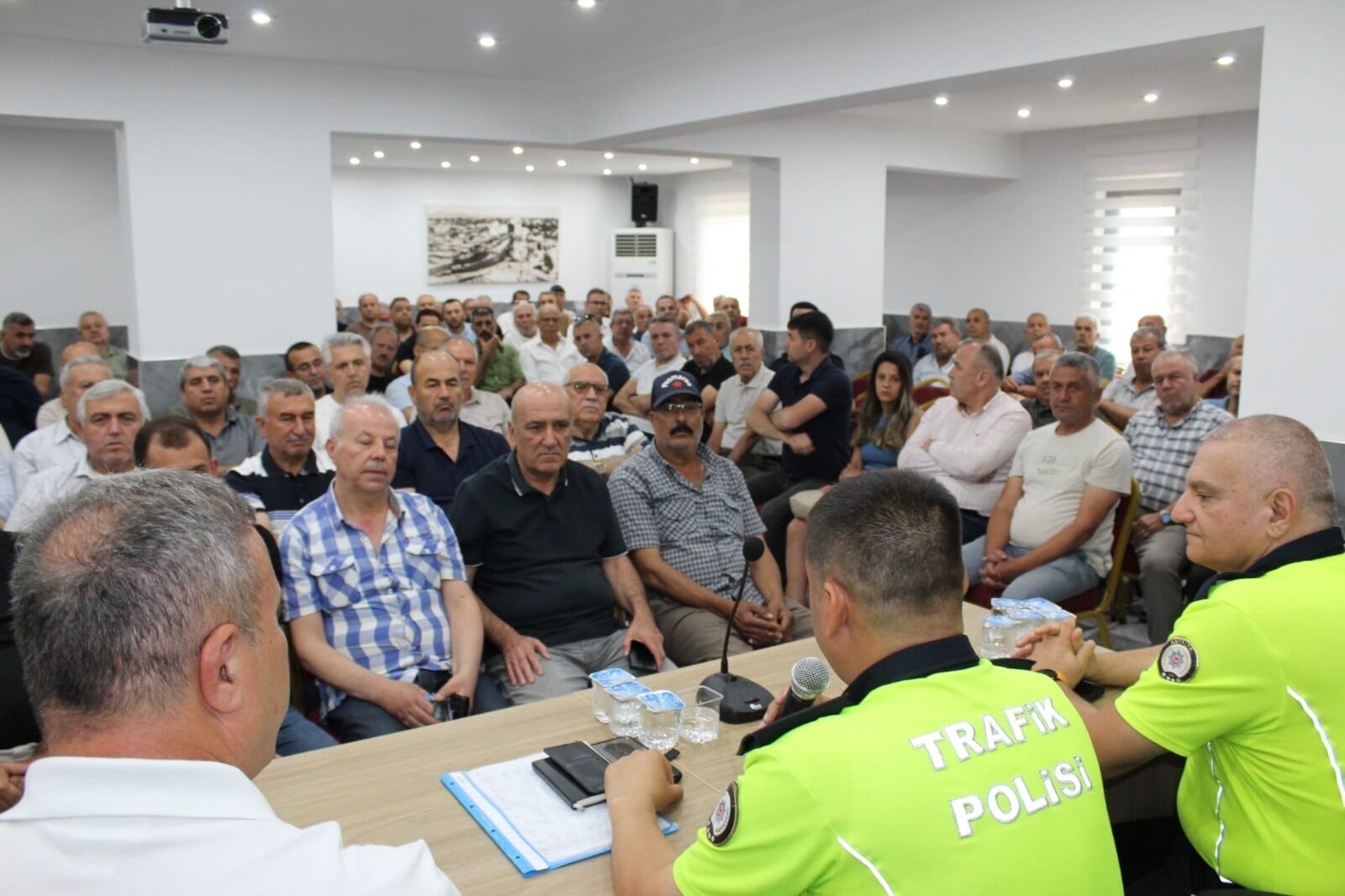 Halk Otobüsü Şoförlerine Trafik Güvenliği Eğitimi (2)