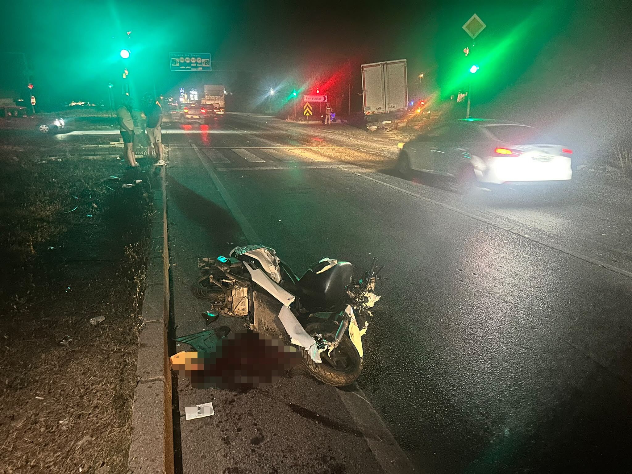Kamyona Çarptı 1 Ölü Antalya Motosiklet Kazası (1)-1