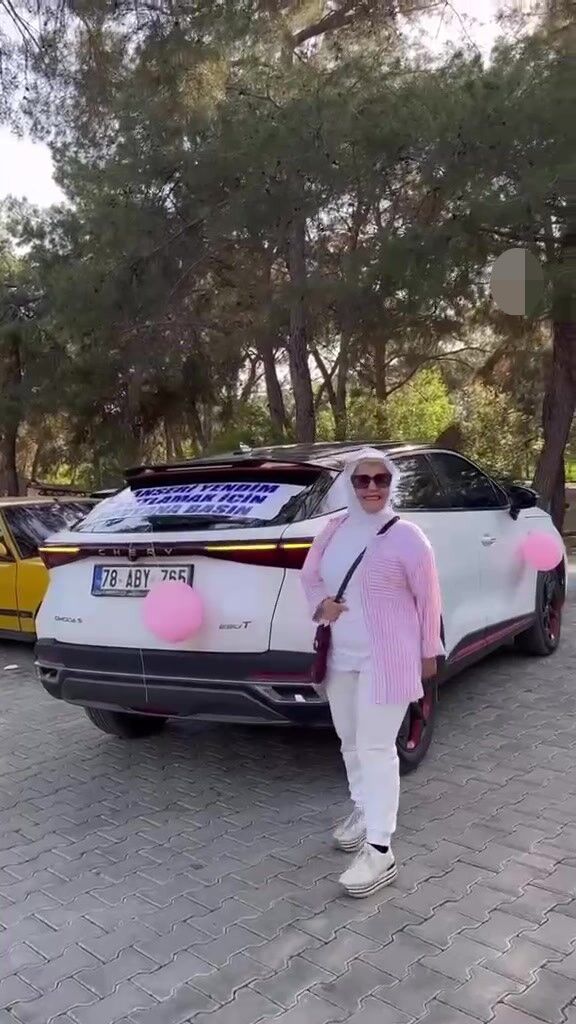 Kanseri Yendi, Antalya Sokaklarında Kutladı (2)