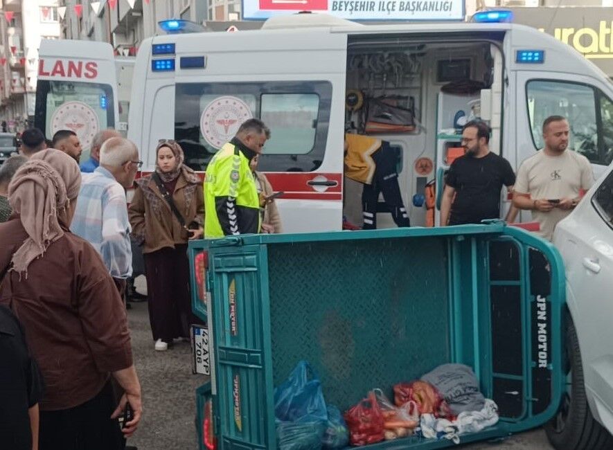 Konya'da Peş Peşe Iki Ayrı Kaza! Yaralılar Var (1)