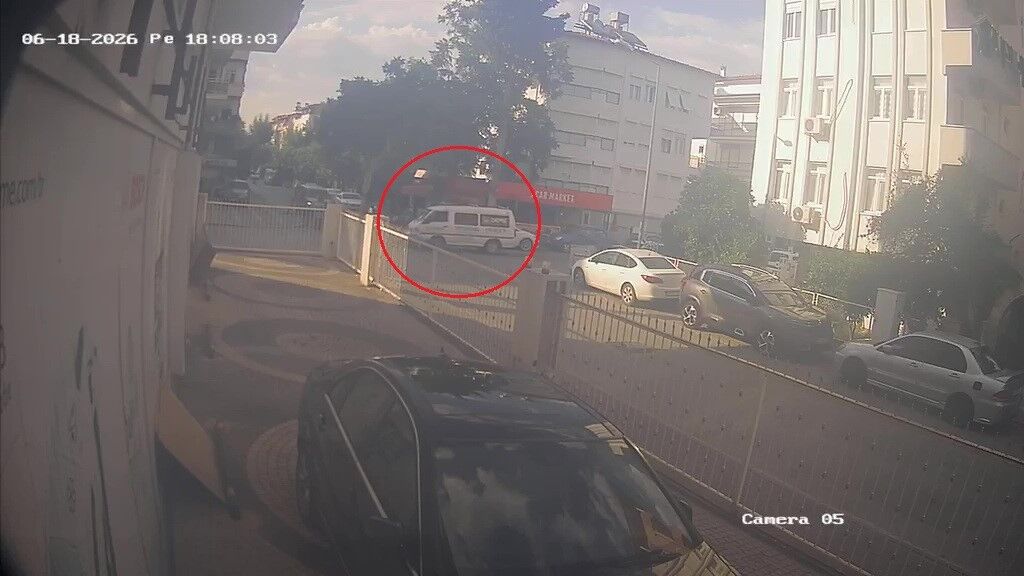 Manavgat'ta Kaskı Hayatını Kurtardı (2)