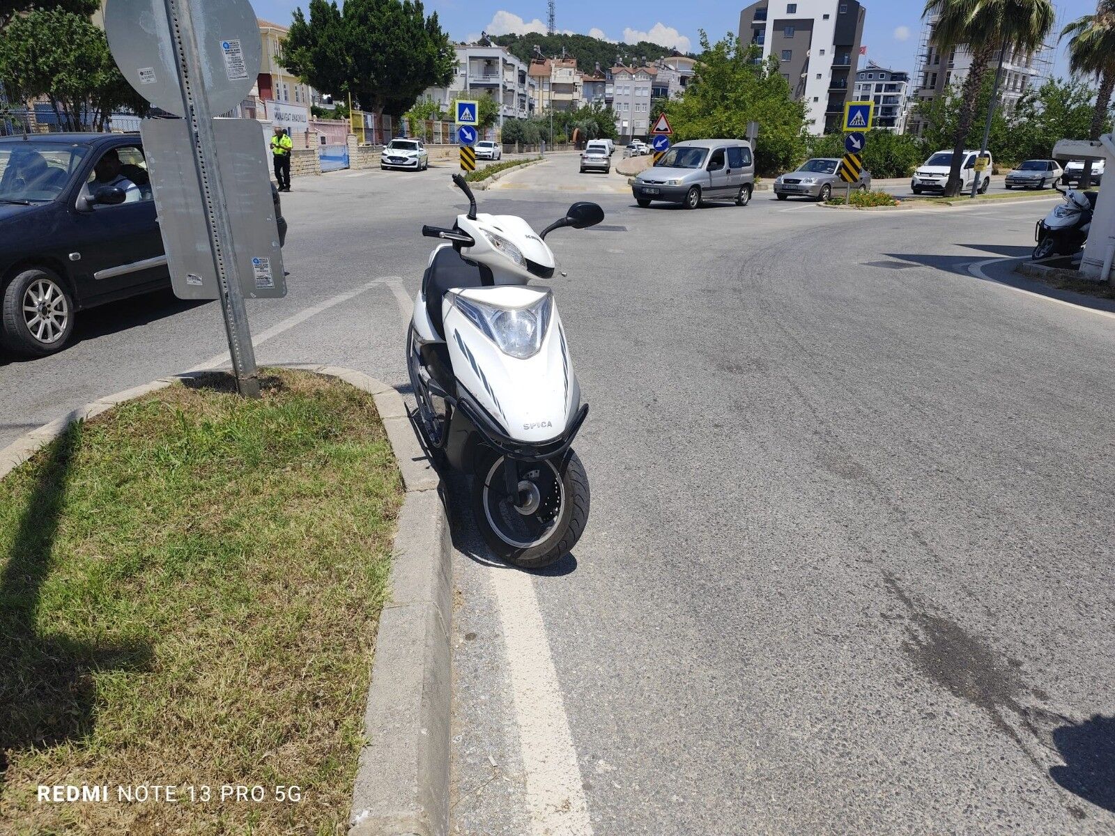 Manavgat'ta Kazada Motosikletliler Yaralandı (2)