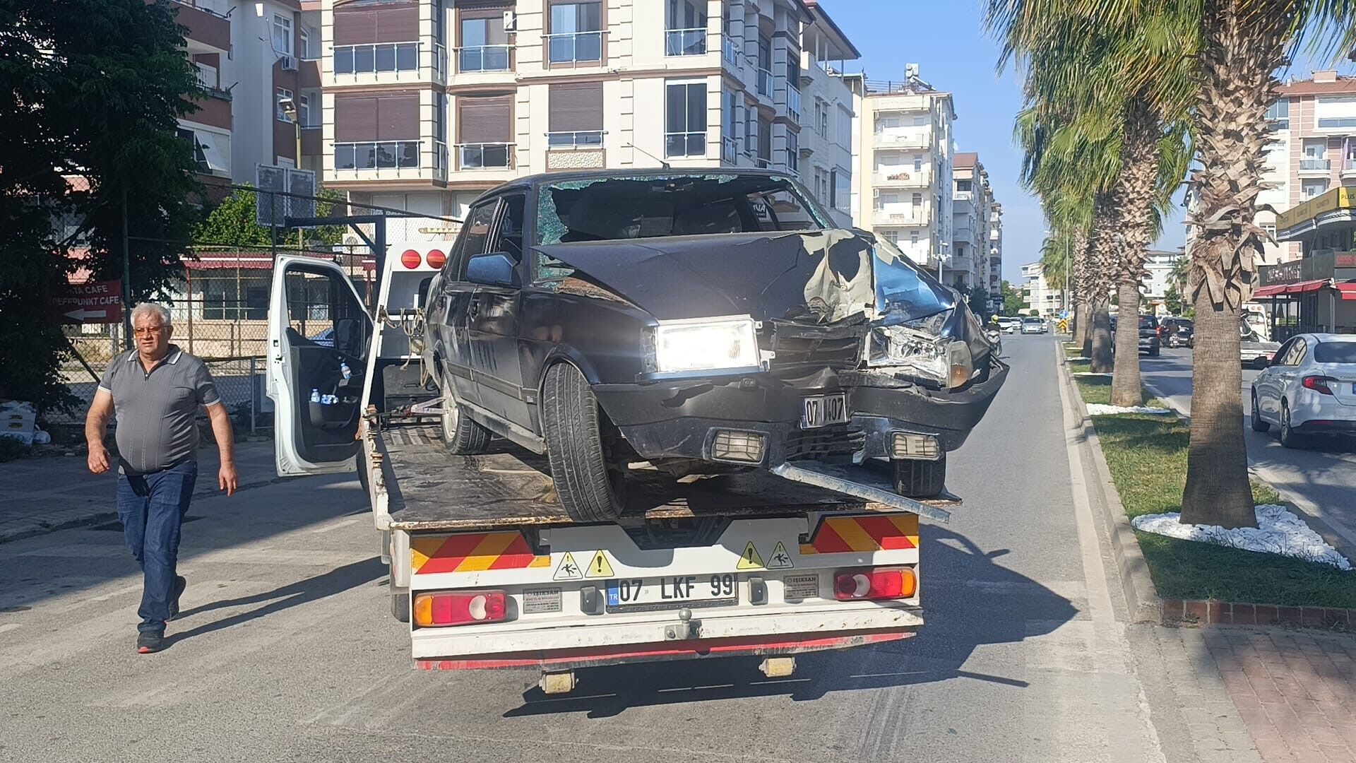 Manavgat'ta Otomobil Hurdaya Dönü! Gençler Yaralandı (2)