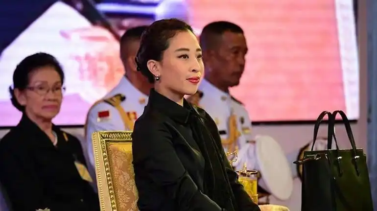 Tayland Prensesi (2)
