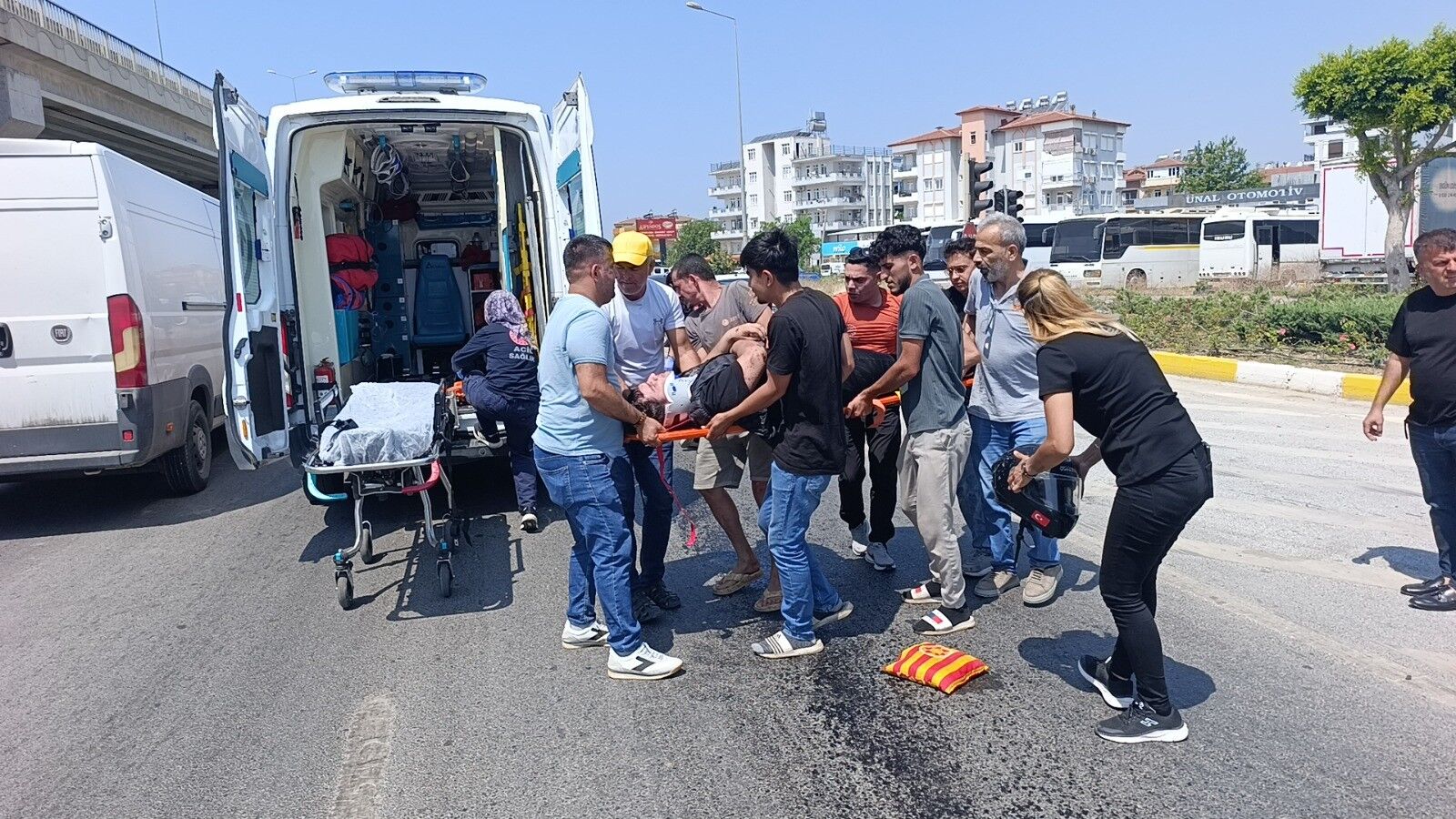 Yola Dökülen Yağ Kazaya Yol Açtı Antalya (1)-1