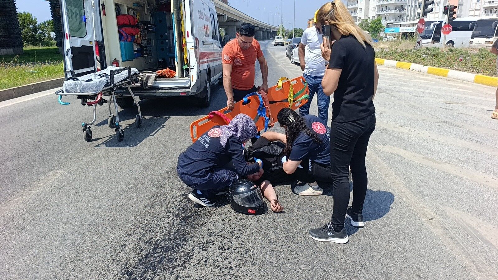 Yola Dökülen Yağ Kazaya Yol Açtı Antalya (3)