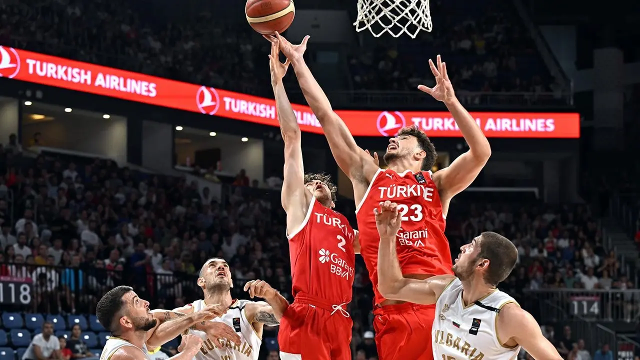 A Milli Erkek Basketbol Takımı (2)