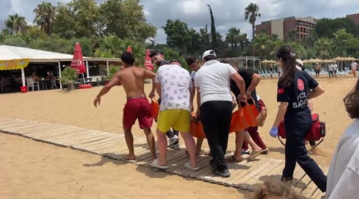Alanya'da Denizde Korku Dolu Anlar (1)
