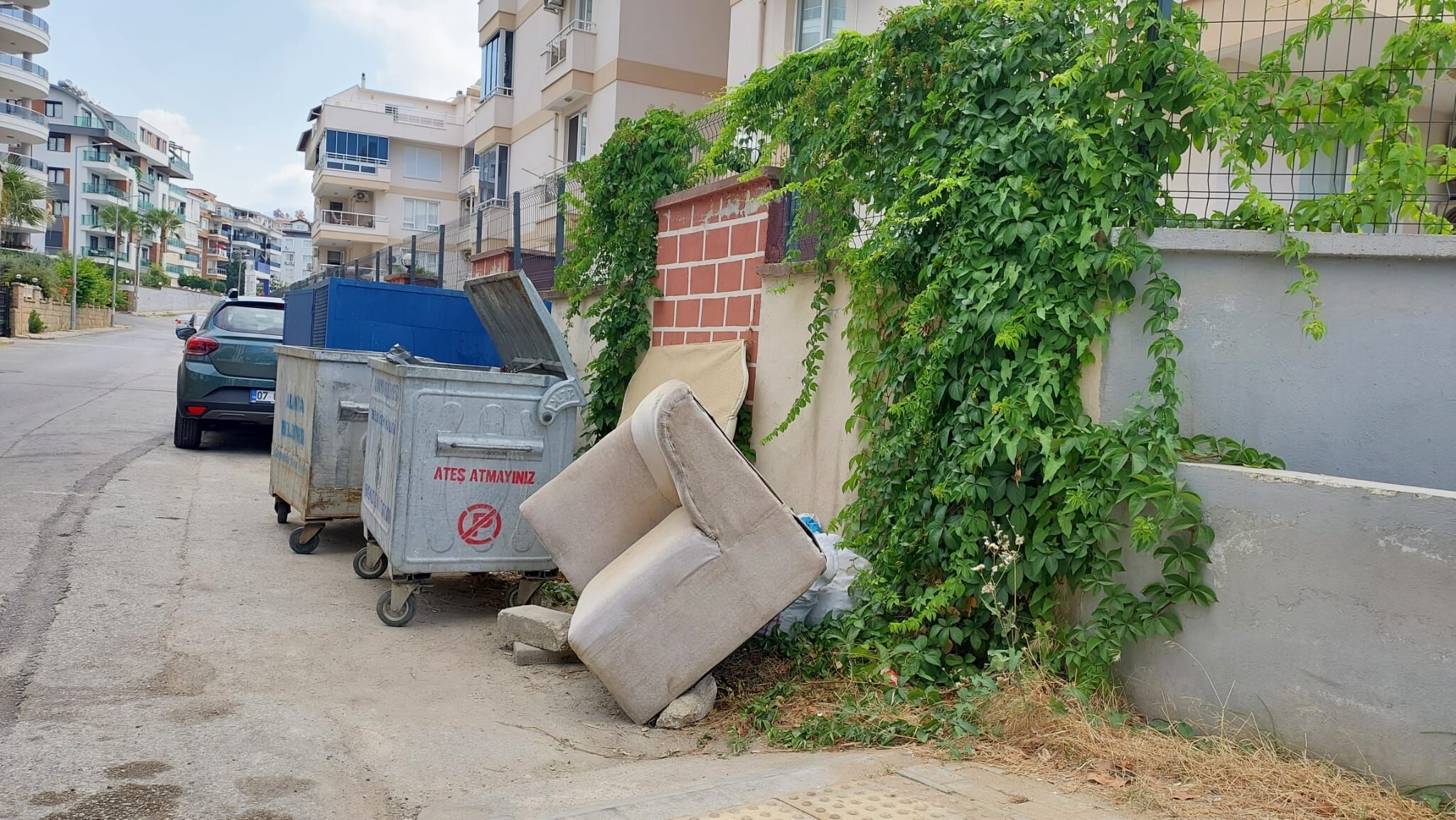 Alanya'da Evini Boşaltan Sokağa Atıyor! Yetki Çıkmazı Işleri Zorlaştırıyor (2)
