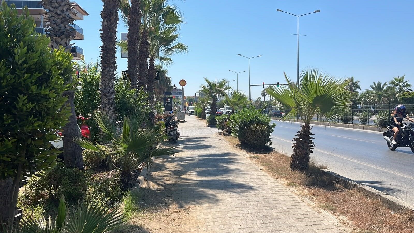 Alanya'da Gece Bıraktığı Motosikleti Sabah Göremeyince Şok Oldu (2)