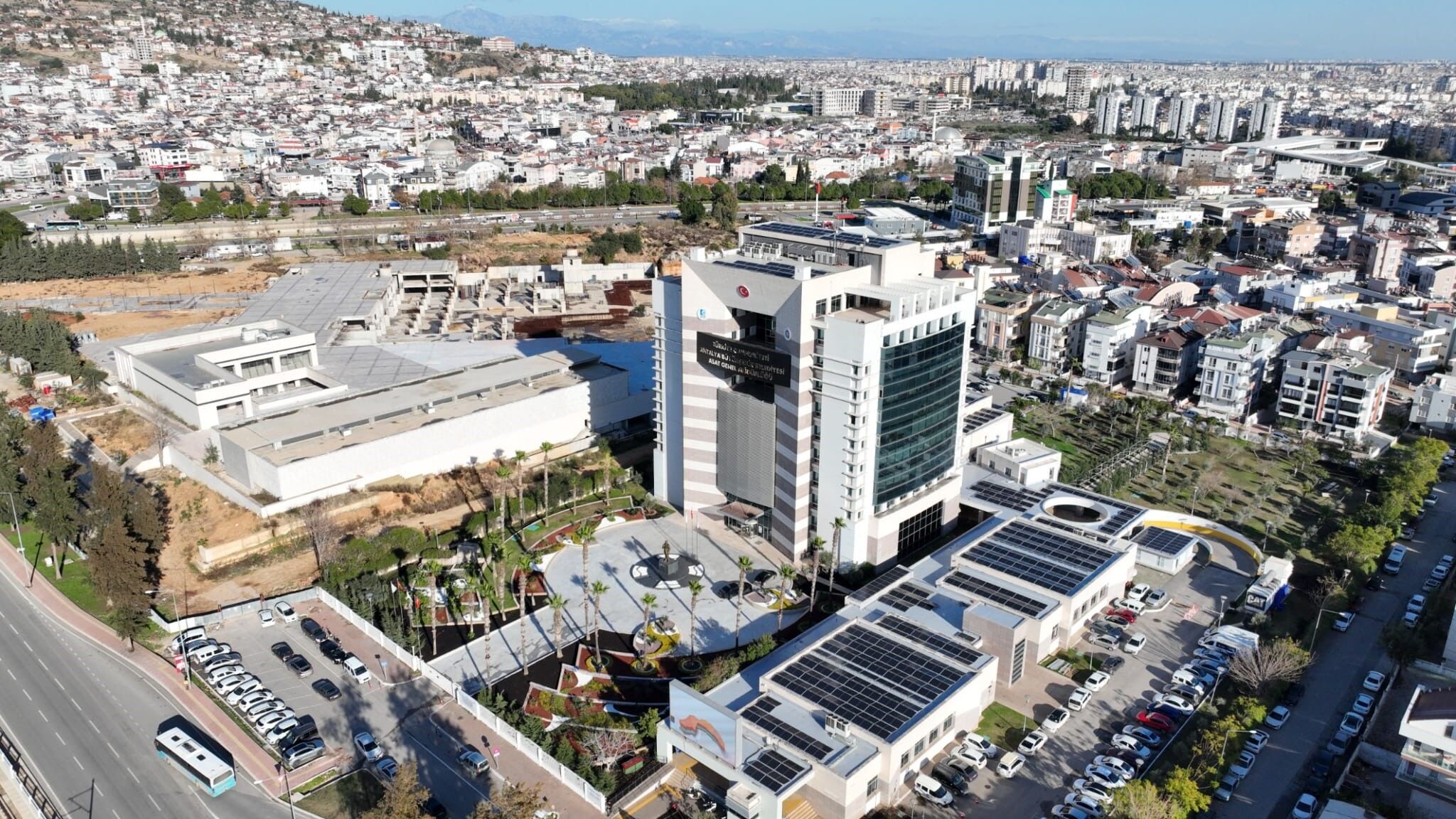 Alanya’daki Projede Sona Gelindi Çatıya Ges Kuruluyor (3)