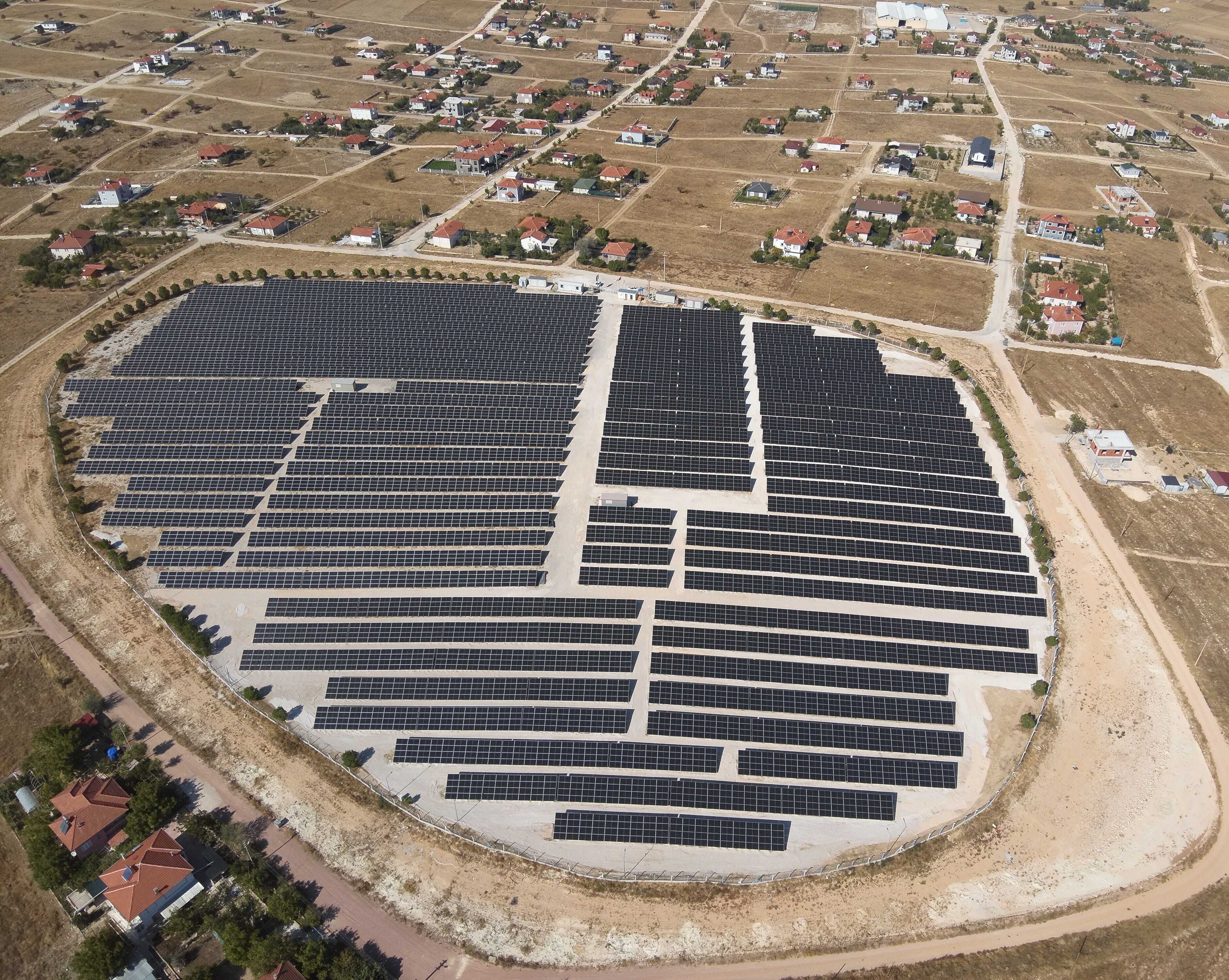 Alanya’daki Projede Sona Gelindi Çatıya Ges Kuruluyor (4)
