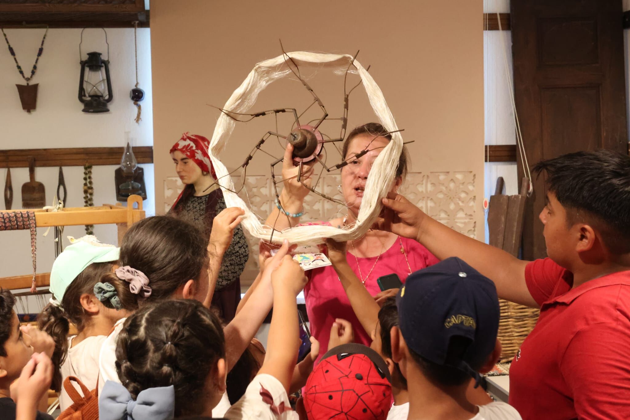 Alanyalı Kadınlar Kışın Üretti, Yazın Turiste Satıyor (1)