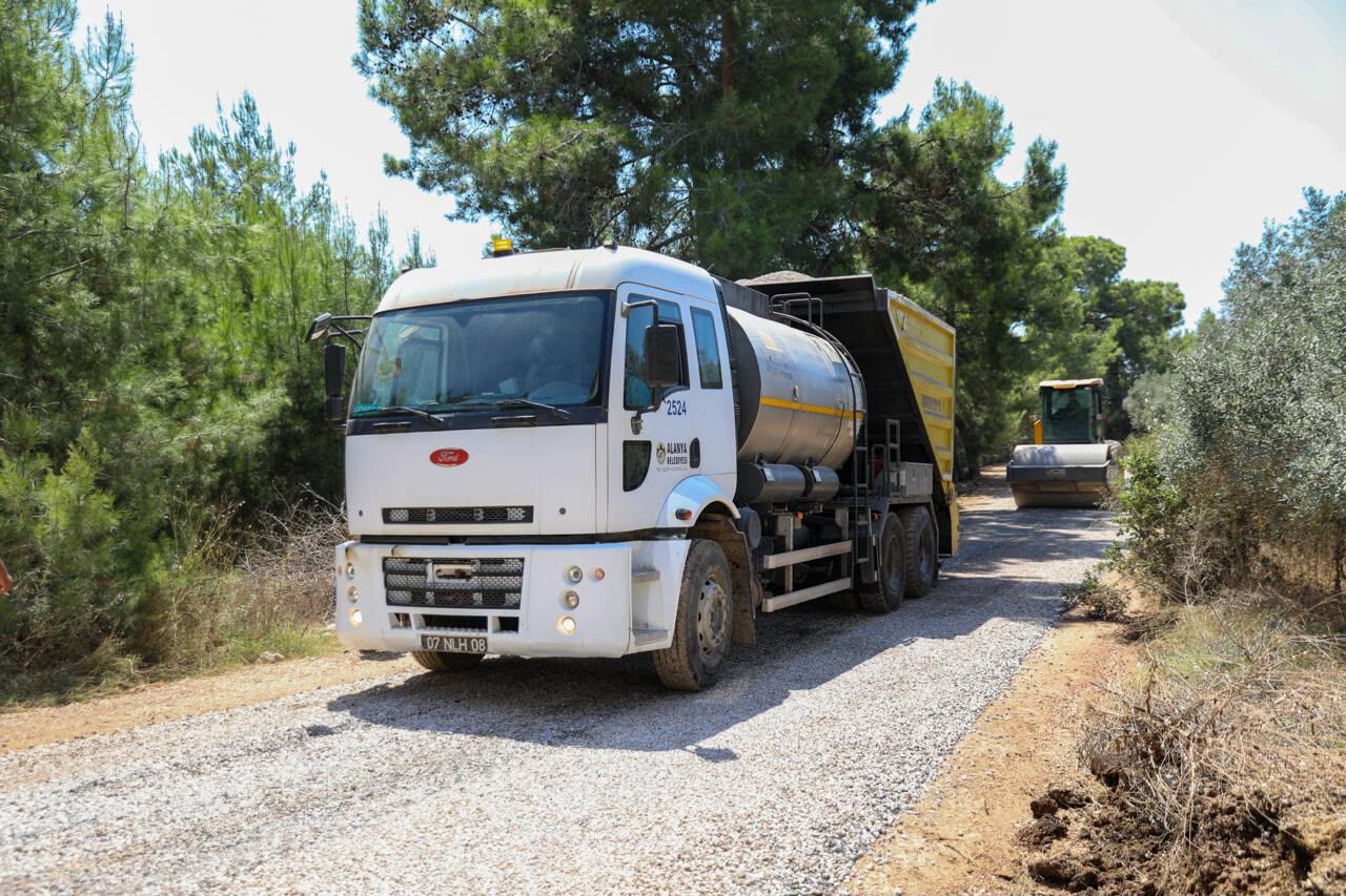 Alanya'nın Önceliği O Yollarda! Başkan Hedefi Koydu (7)