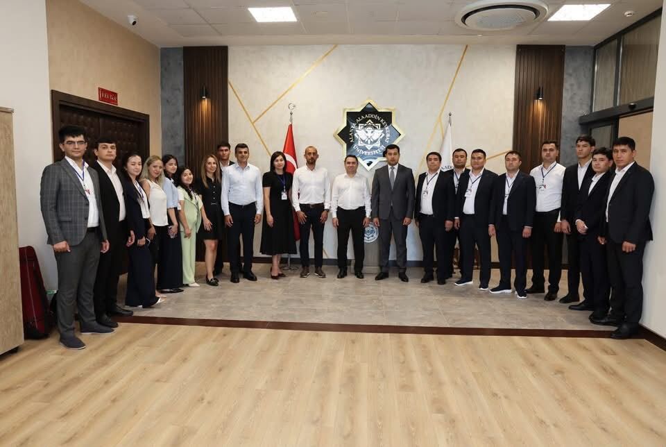 Alkü’de Özbekistan Heyeti Ağırlandı (1)