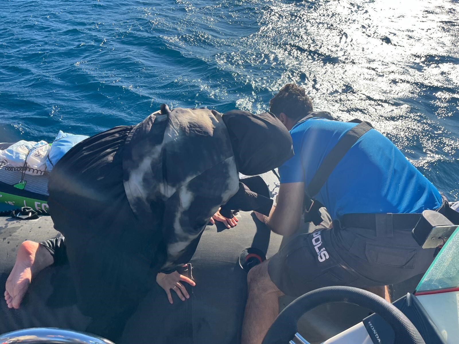 Antalya'da 38 Kişi Denizde Sürüklendi (1)