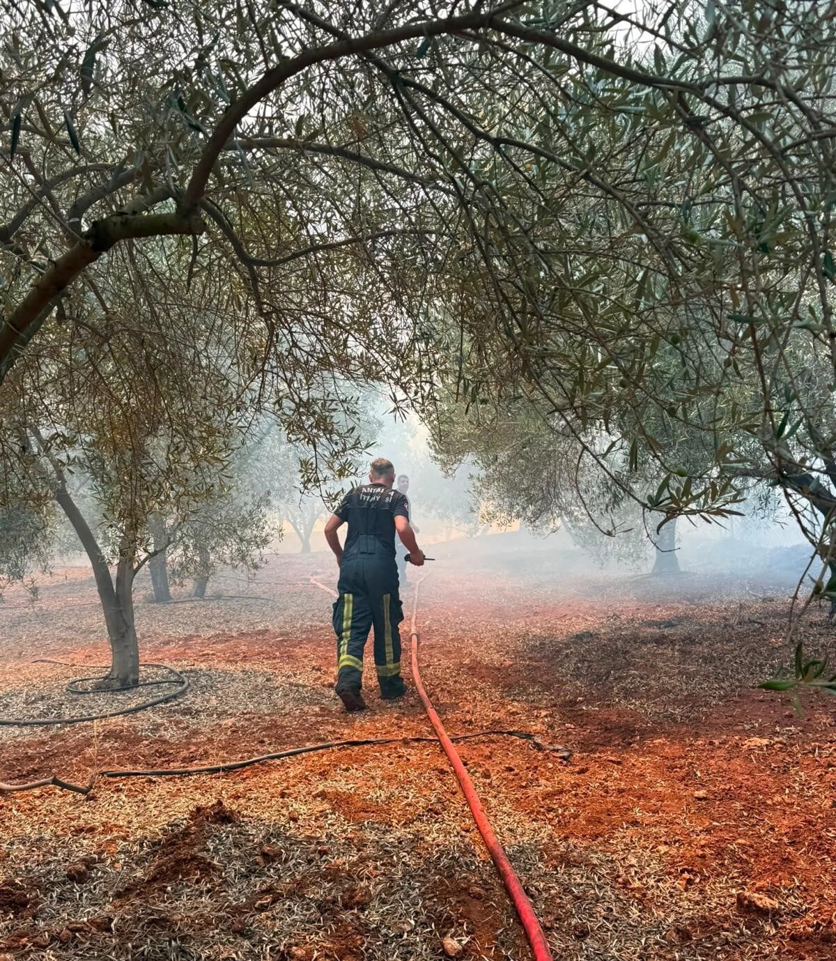 Antalya'da Ekipler Teyakkuzda! İtfaiyeden Yoğun Mesai (4)