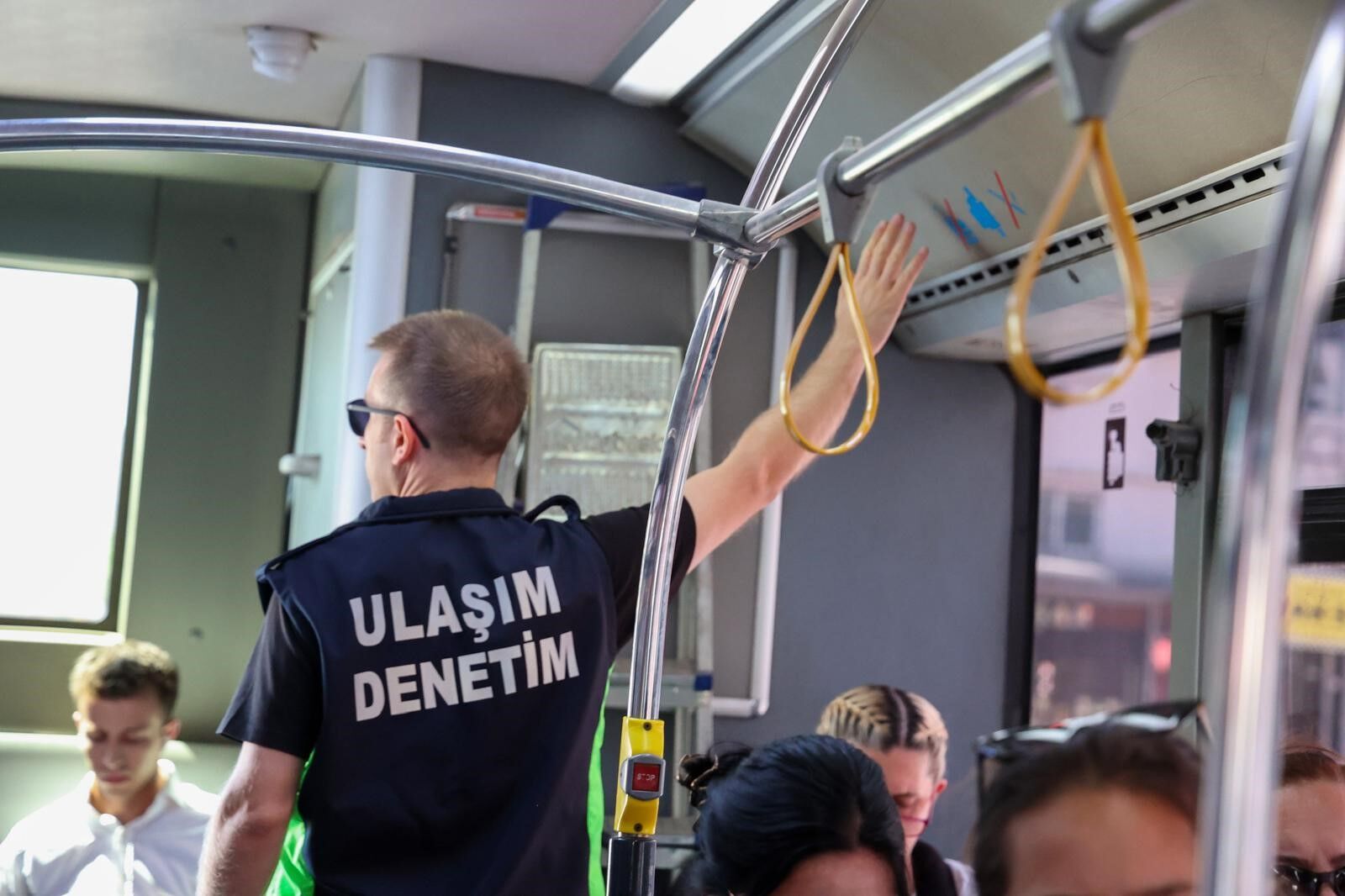 Antalya'da Klimaları Açmayan Yandı (1)