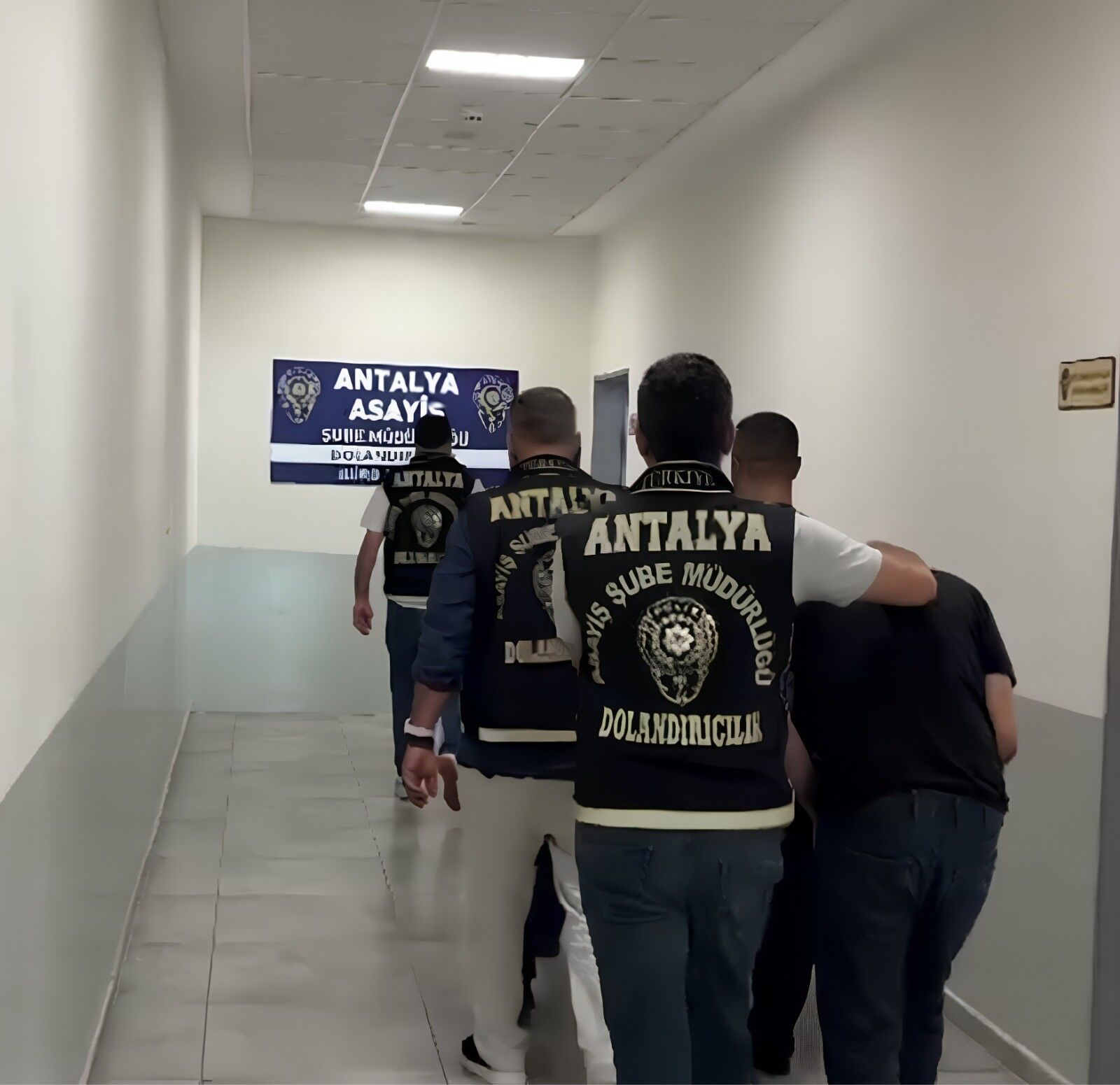 Antalya'da Kuyumculara 'Altın Diş' Oyunu (1)