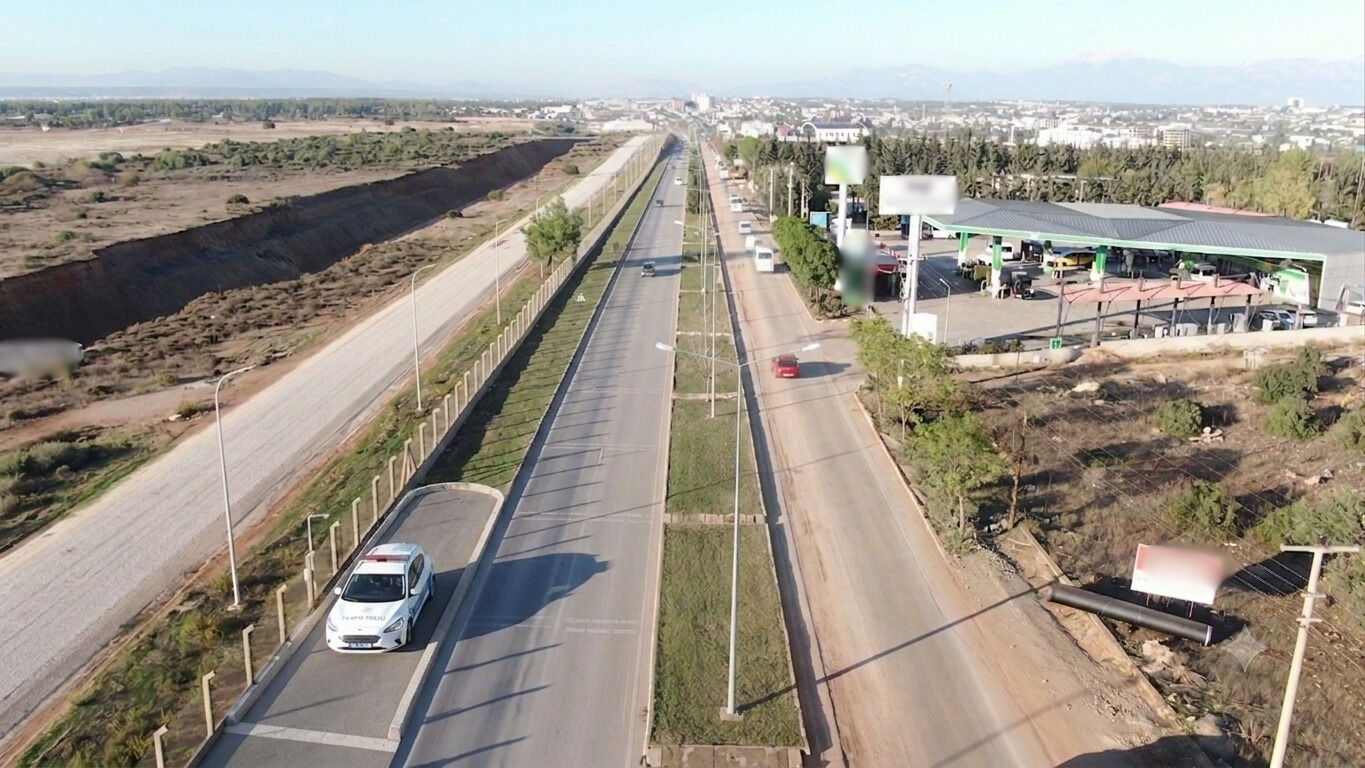 Antalya’nın O Caddesinde 24 Saat Radar Var (2)