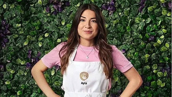 Ayla Canpunar, Sosyal Medya Hesabından Yaptığı Paylaşımla Yeğenini Kaybettiğini Duyurdu. (1)