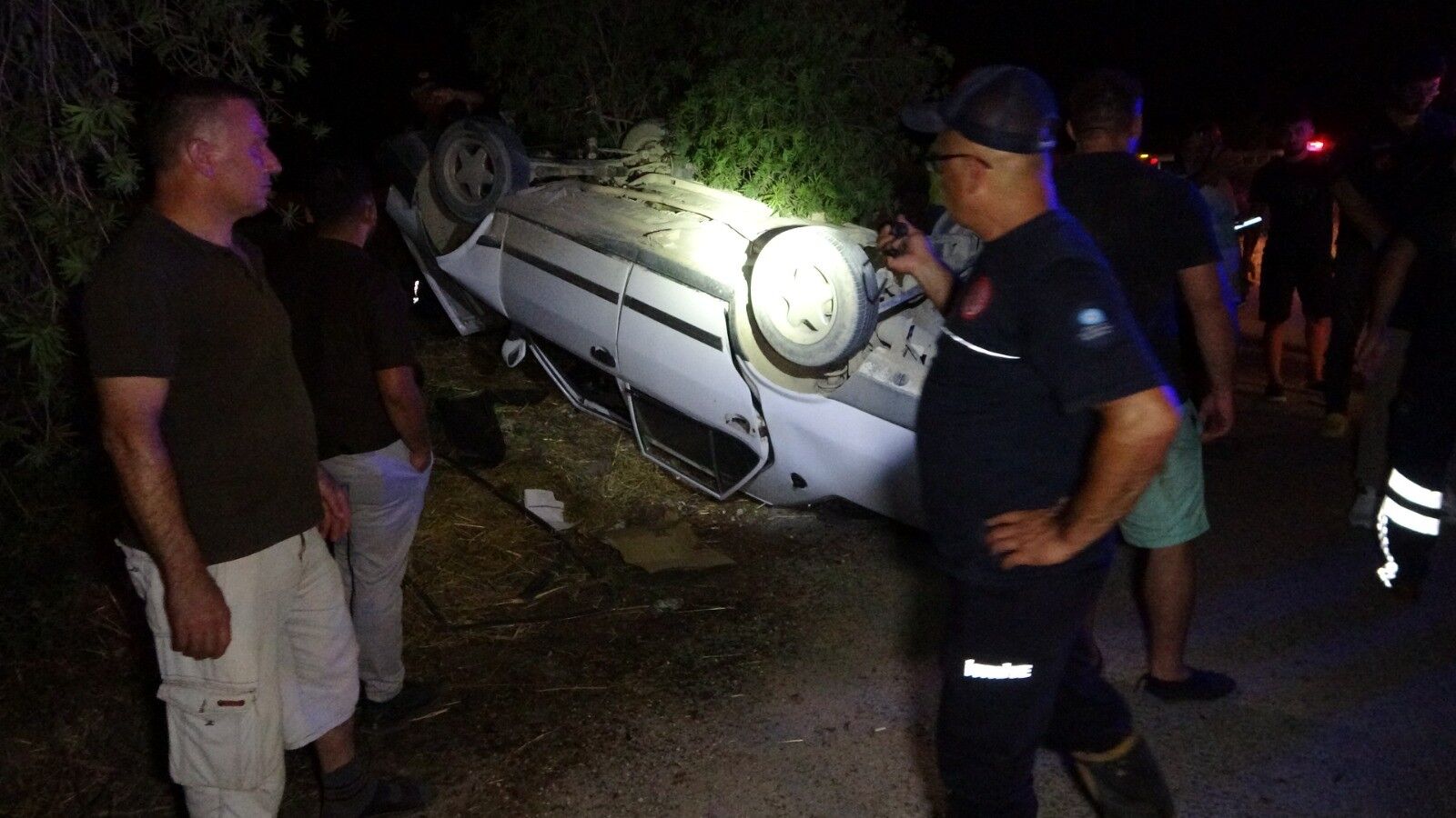 Manavgat Antalya Yolunda Taklalar Atan Araçtan Pehlivan Çıktı (1)