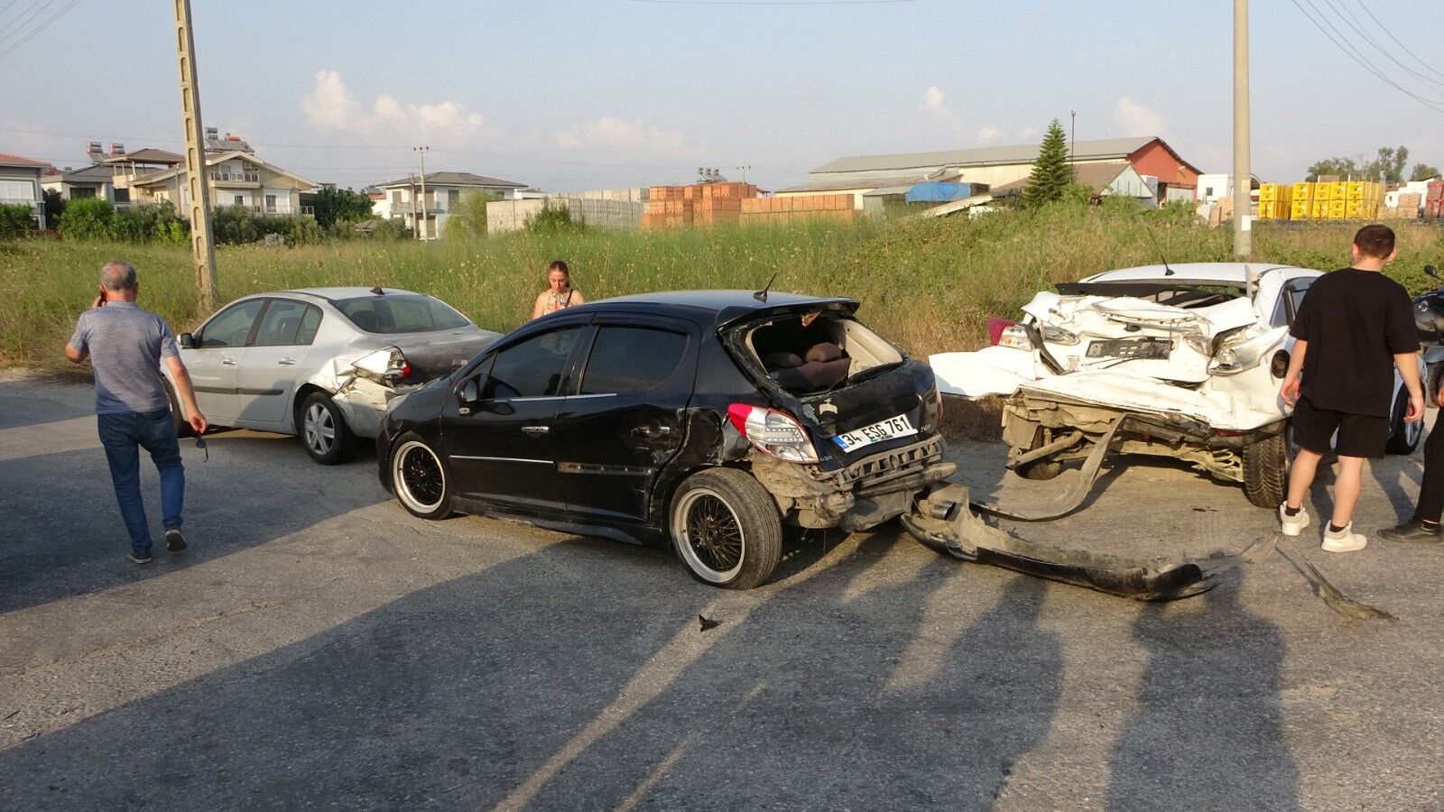 Manavgat Antalya Yolunda Zincirleme Kaza! Yaralı Sayısı 7'Ye Yükseldi (1)