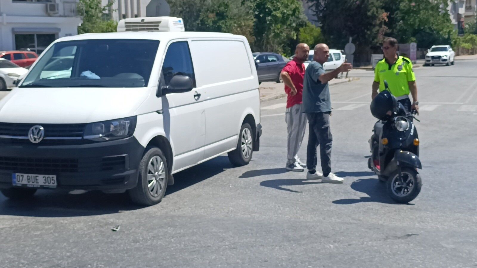 Manavgat'ta Ani Fren Sonrası Kontrolden Çıkıp Devrildi (3)