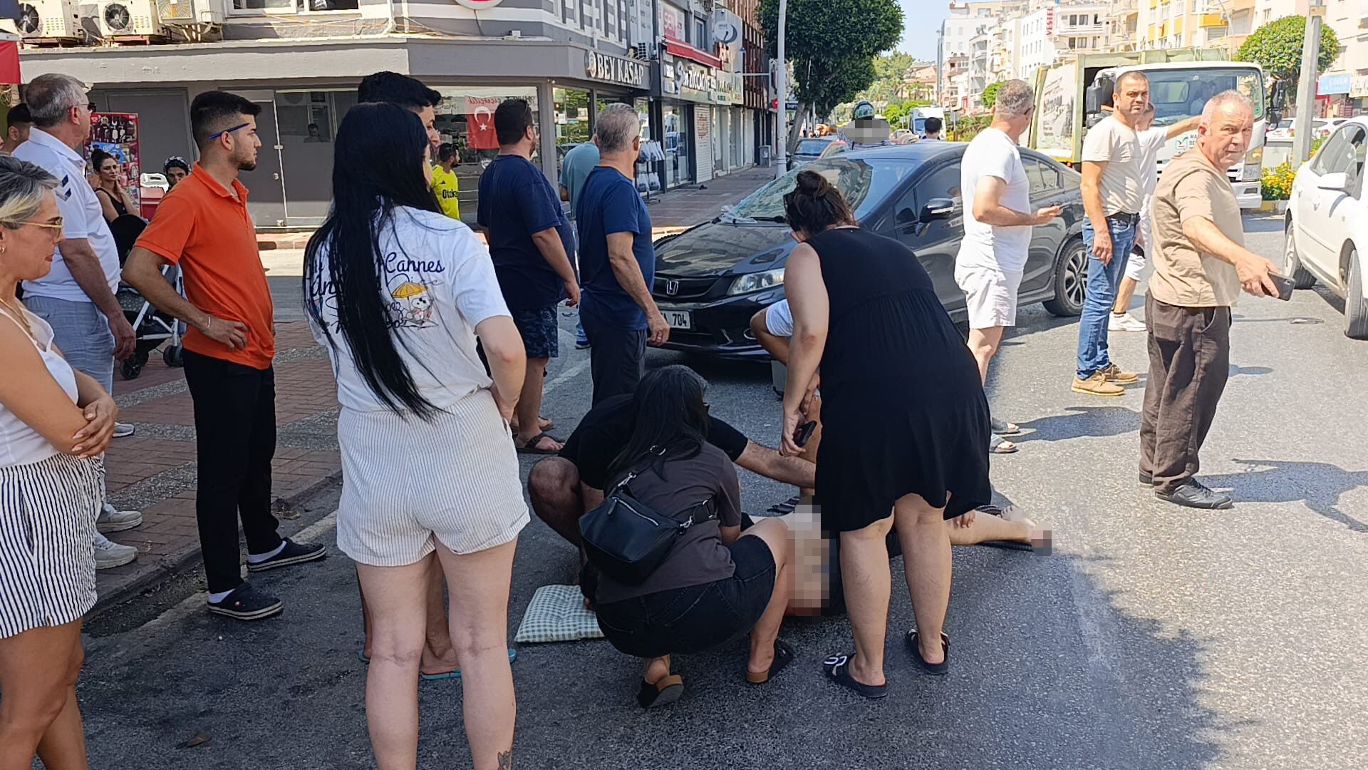Manavgat'ta Çarpışmanın Etkisiyle Yola Savruldu (5)