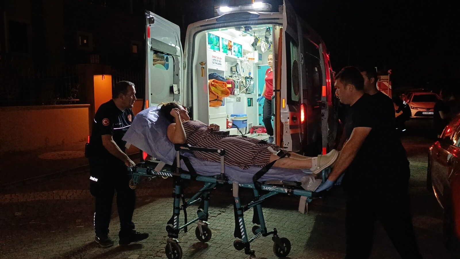 Manavgat'ta Sokakları Kadın Çığlıklarıyla Inledi (2)