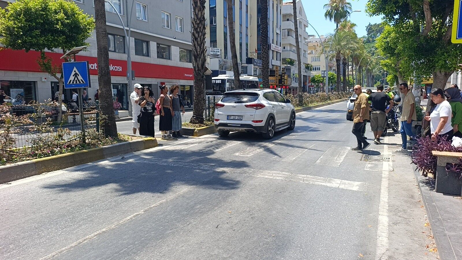 Manavgat'ta Yaya Geçidinde Kaza (3)