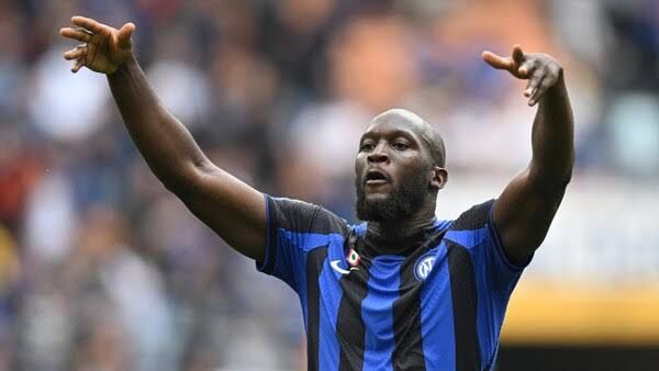 Romelu Lukaku855