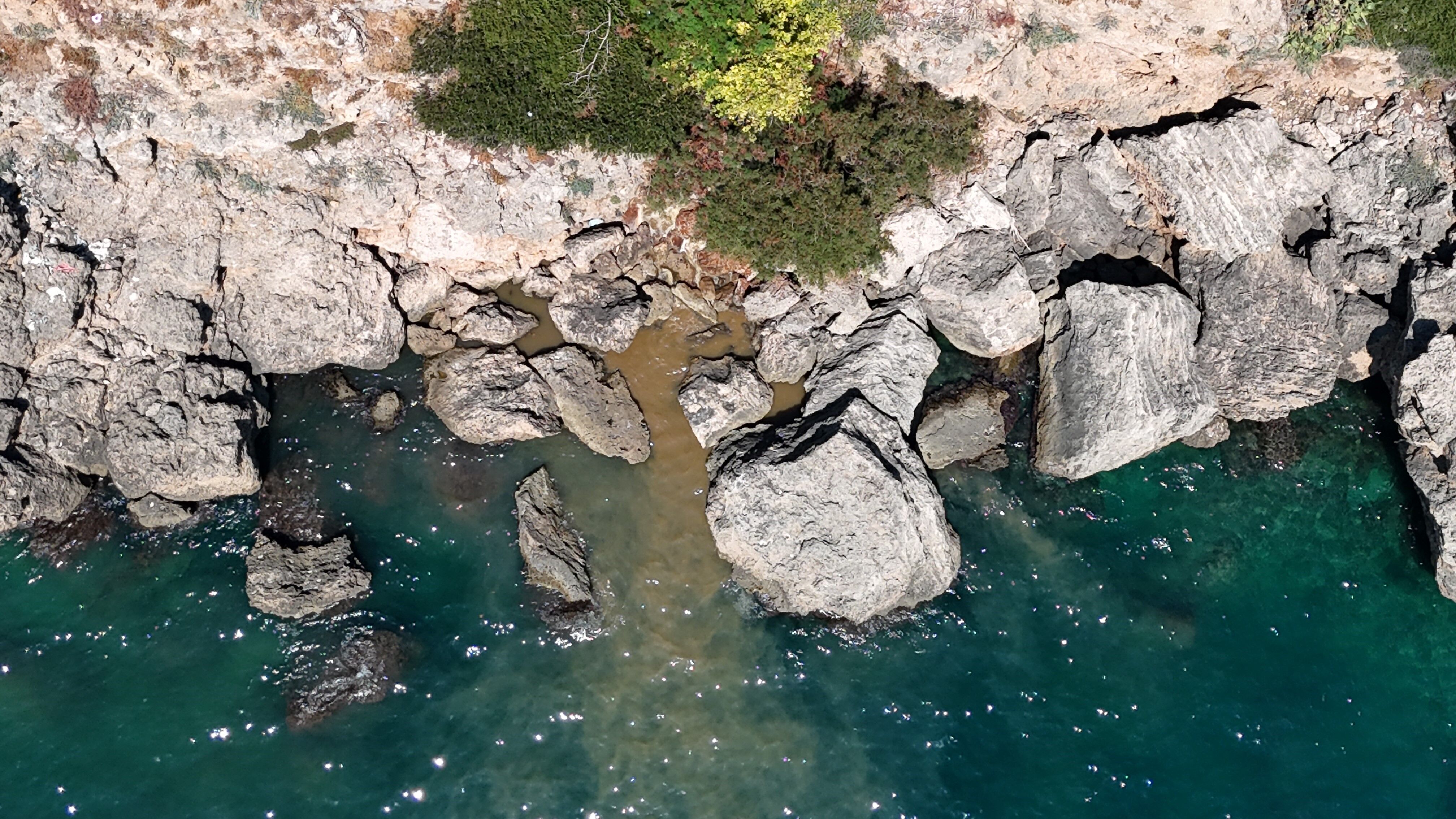 Antalya Denizi Zehir Doldu! O Plajda Atık Su Skandalı (4)