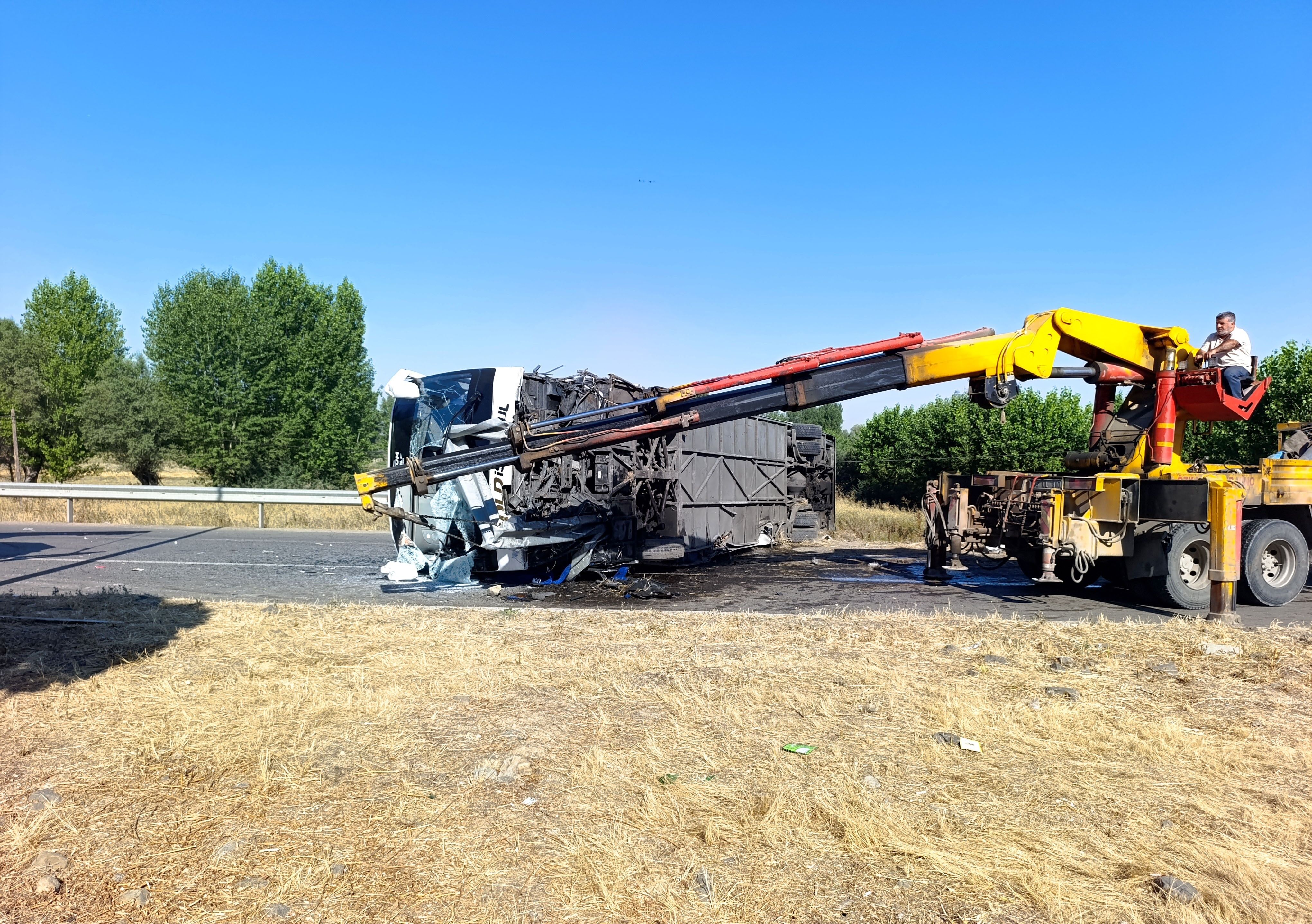 Antalya Yolu Üzerinde Feci Kaza (3)