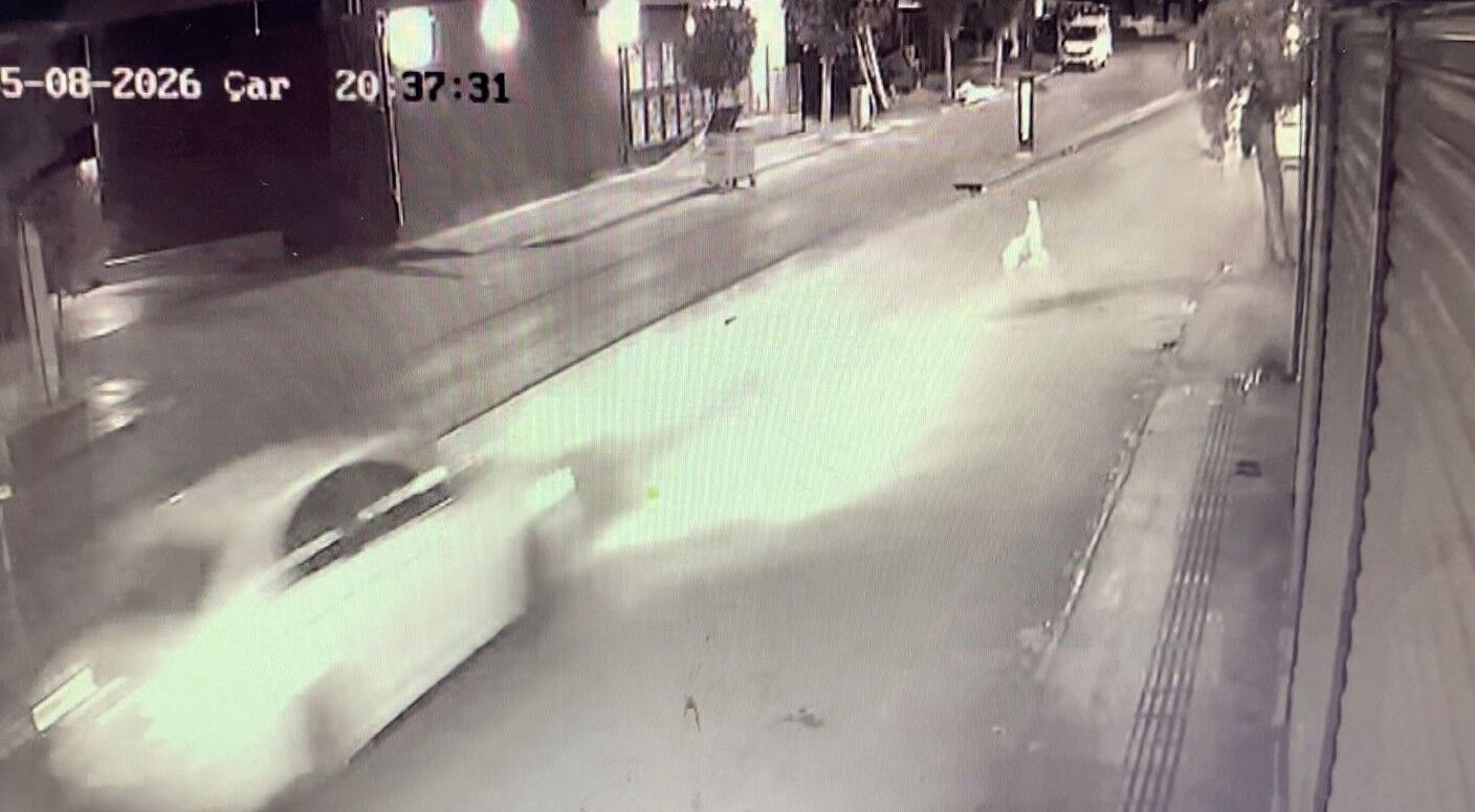 Antalya'da 2 Yaşındaki Çocuk Otomobilin Altında Kaldı (4)