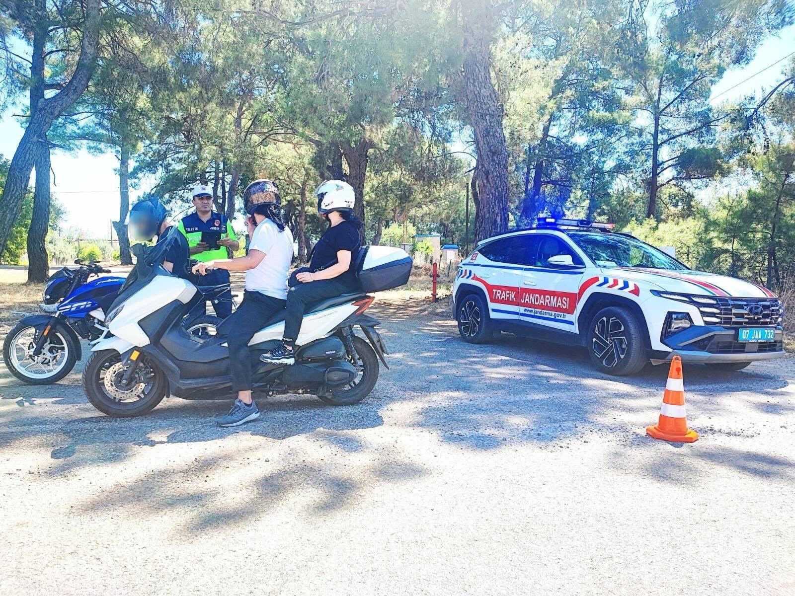 Antalya'da Binlerce Motosiklet Denetime Takıldı (3)