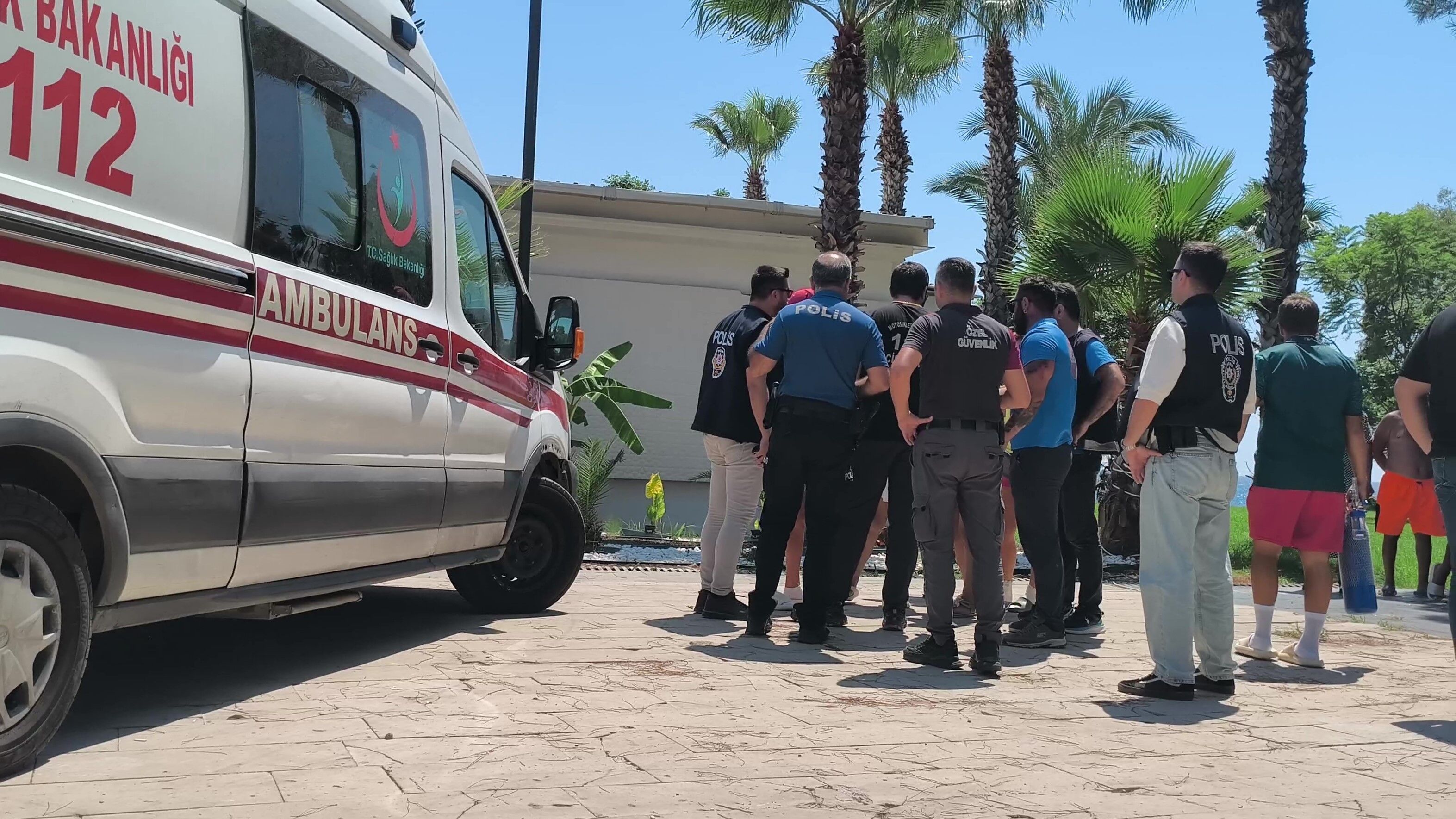 Antalya’da Genç Denizde Boğuluyordu (2)