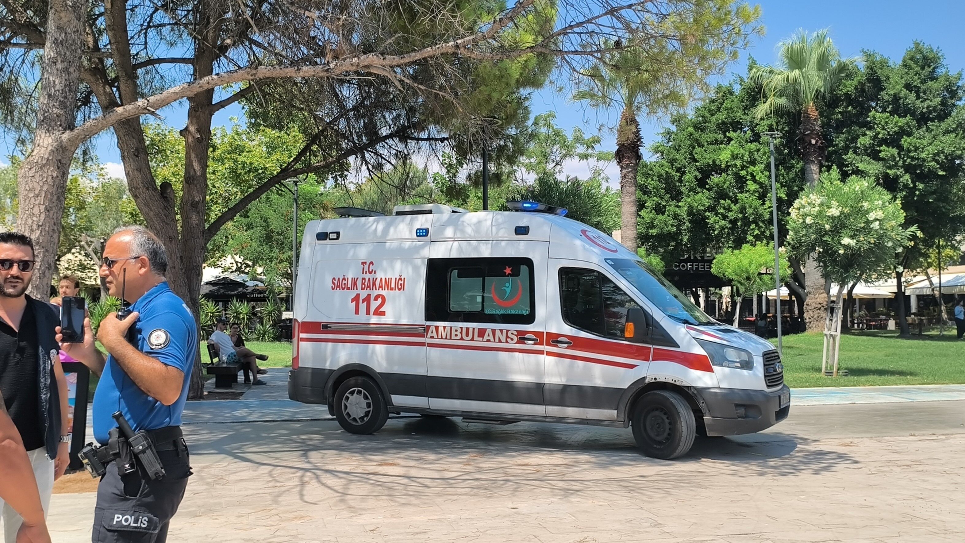 Antalya’da Genç Denizde Boğuluyordu (3)