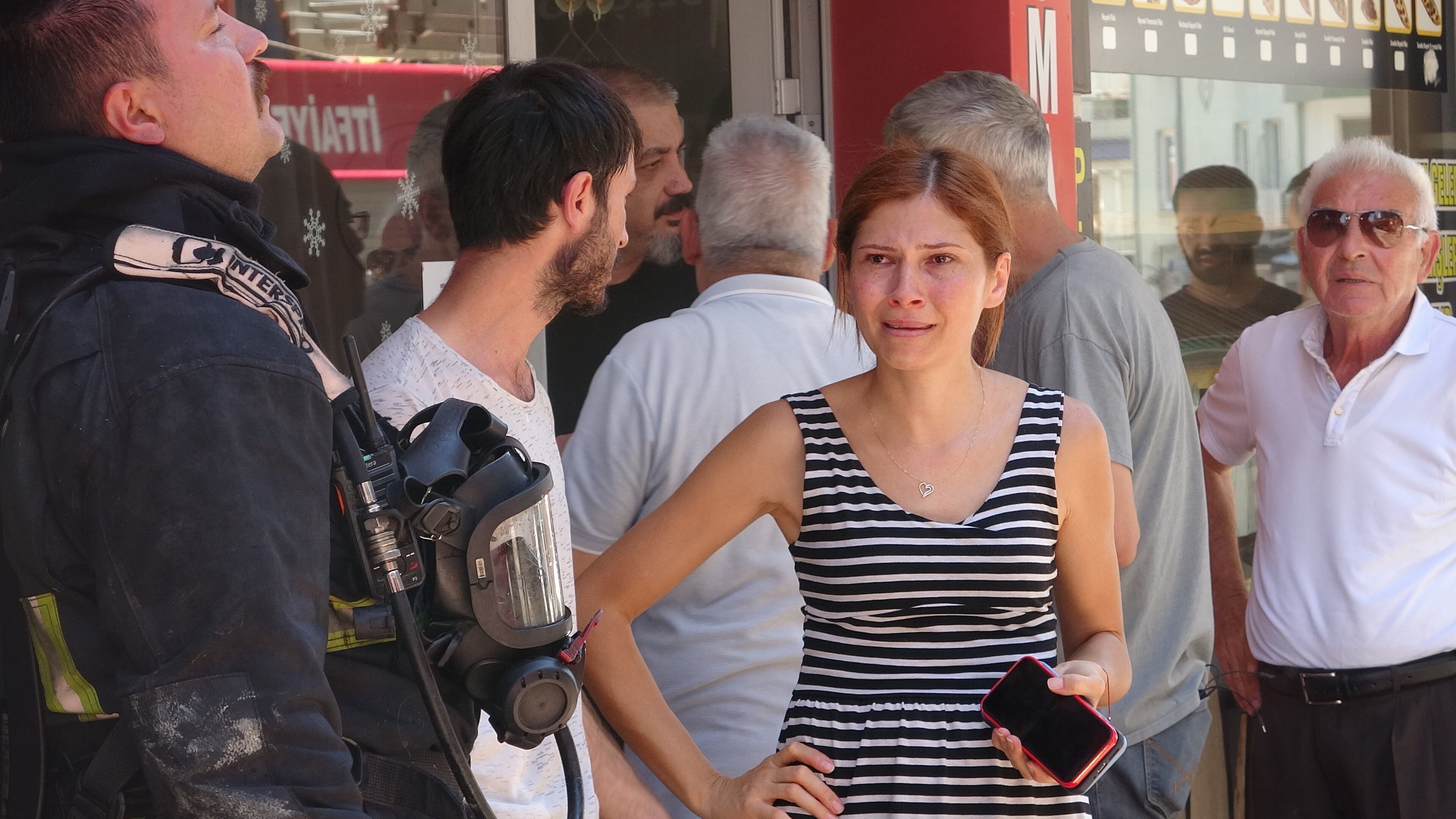 Antalya'da Kaynak Kıvılcımı Iş Yerini Yaktı (4)