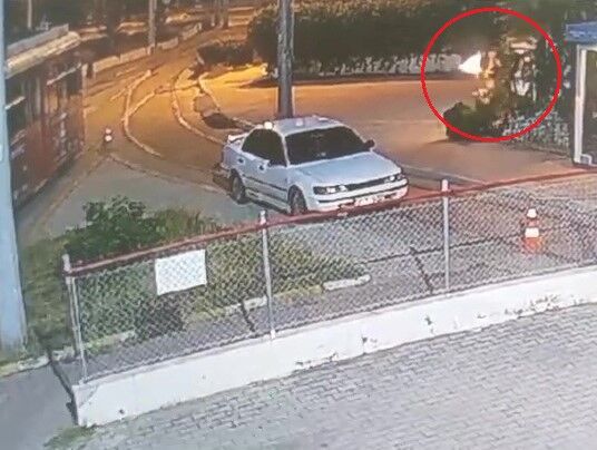 Antalya’da Nostalji Tramvayına Molotoflu Saldırı (1)